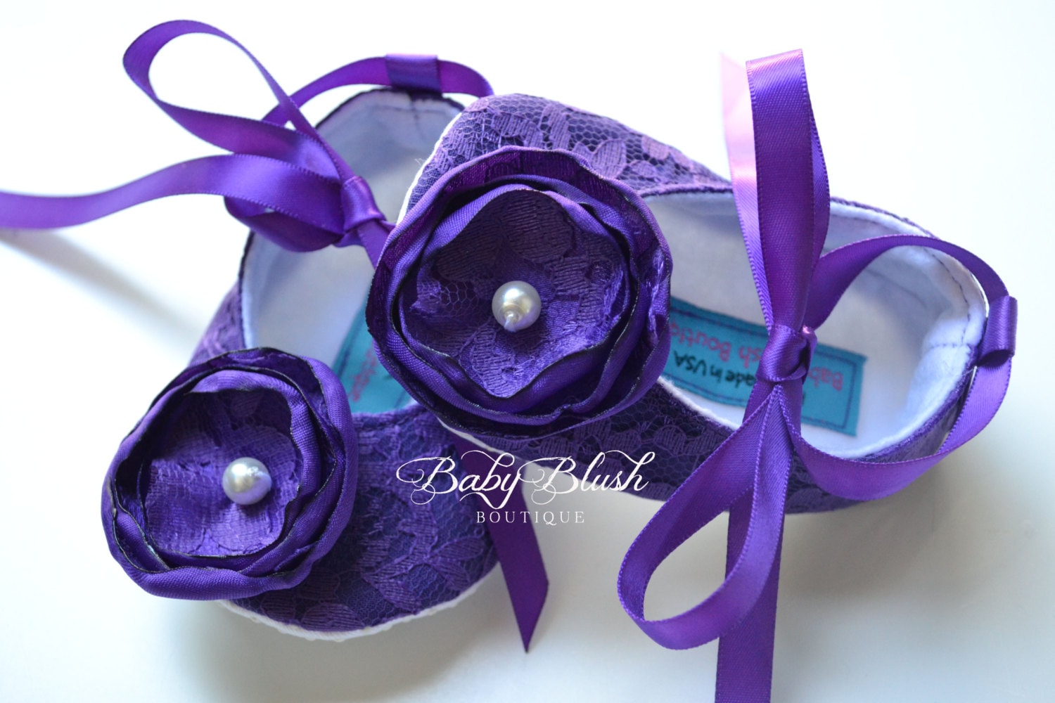 Lila Spitze Babyschuhe Vintage Ballerina Hausschuhe von babyblushboutique