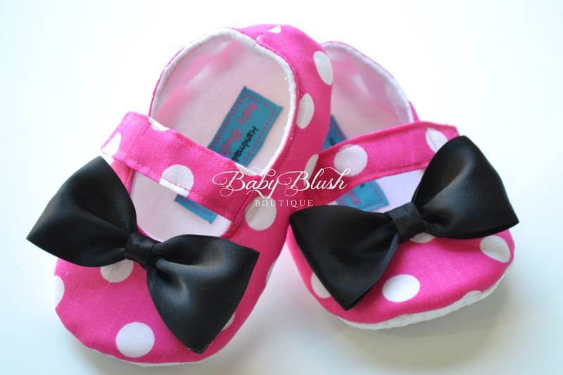 Rosa Boutique Minnie Soft Ballerina Hausschuhe Baby Booties Mit Schwarzen Bogen Verzierung von babyblushboutique
