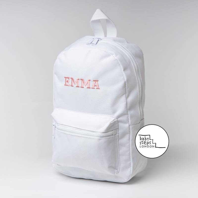 Gestickte Personalisierte Weiße Mini-Rucksack | Kindergartentasche Junge Mädchen Rucksack Benutzerdefinierte Name Design Geschenkidee von babystepslondon