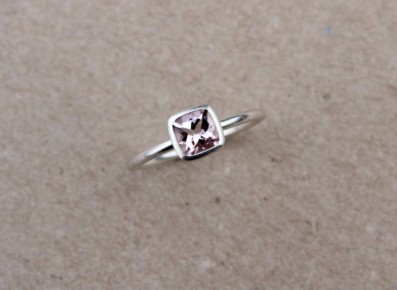 935Er Silberring Mit Morganit Im Cushion Schliff von badenmueller