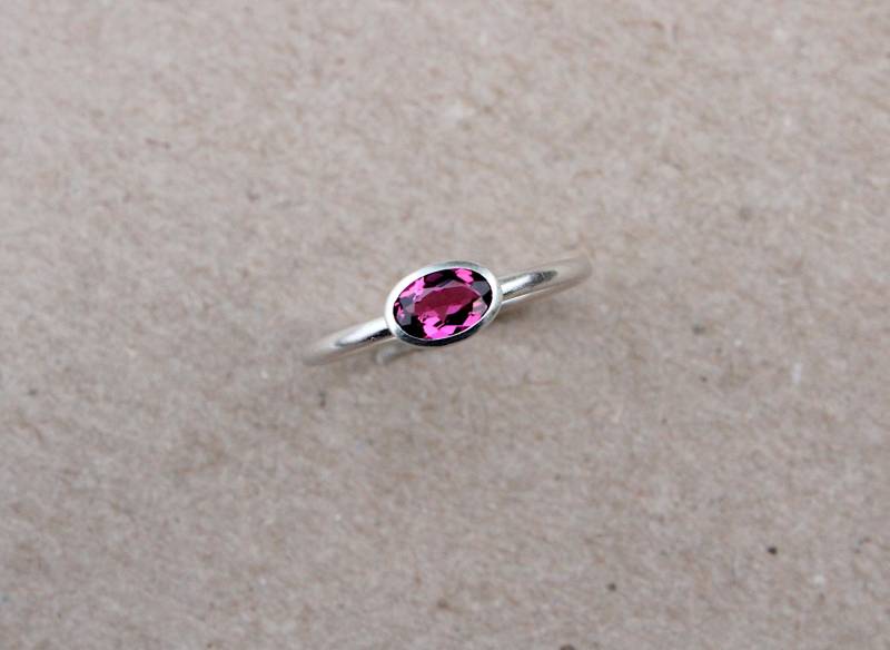 935Er Silberring Mit Turmalin Im Ovalschliff von badenmueller