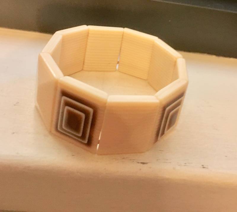 Lea Stein Berlin Dehnbares Armreifen-Armband Aus Zelluloid von bakelitecache