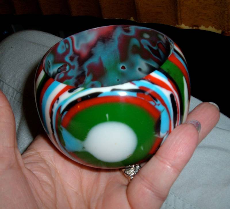 Lucite Vintage Großer Gestreifter Polka Dots Armreif Multi Farben von bakelitecache