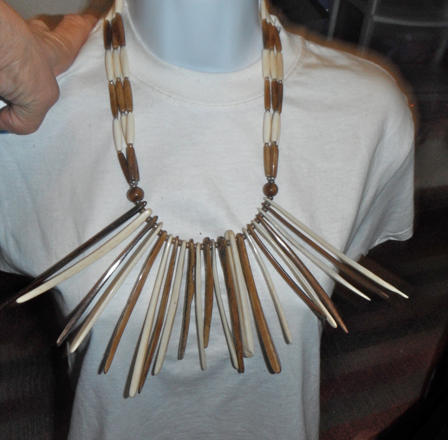 Monies Lätzchen Horn Halskette Spikes Knochen Massive Stammes von bakelitecache