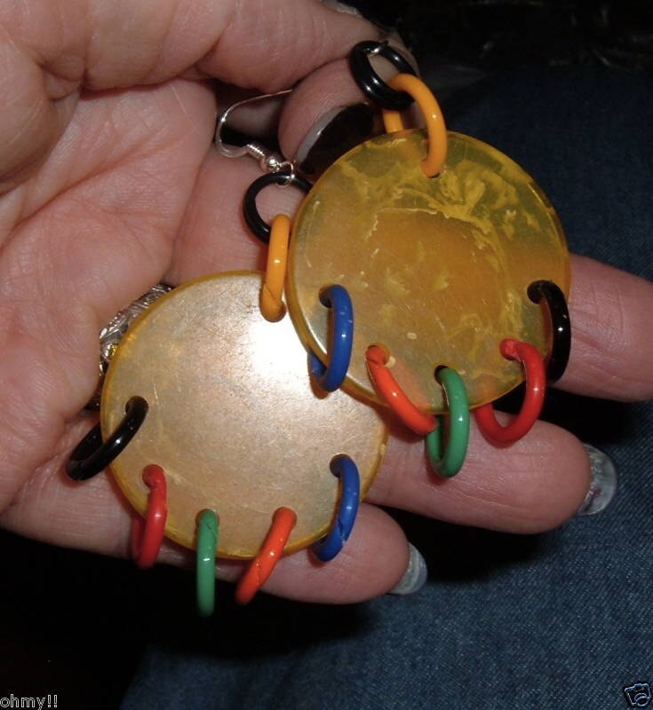 Vintage Geprüfte Bakelit Ohrhänger Durchbohrt Vintage Geprüfte Bakelit Ohrhänger Durchbohrt von bakelitecache