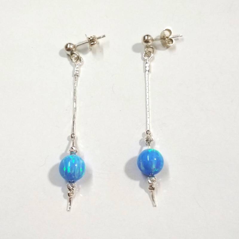 8mm Weiße Oder Hellblaue Opal-Edelsteinperlen 925Er Sterlingsilberkette Und Laser-Schnittperlen Baumeln Lassende Ohrringe - Längenoptionen 8mm Weiße Oder Hellblaue Opal-Edelsteinperlen 925Er Sterlingsilberkette Und Laser-Schnittperlen Baumeln Lassende Ohrringe - Längenoptionen von ballisilver