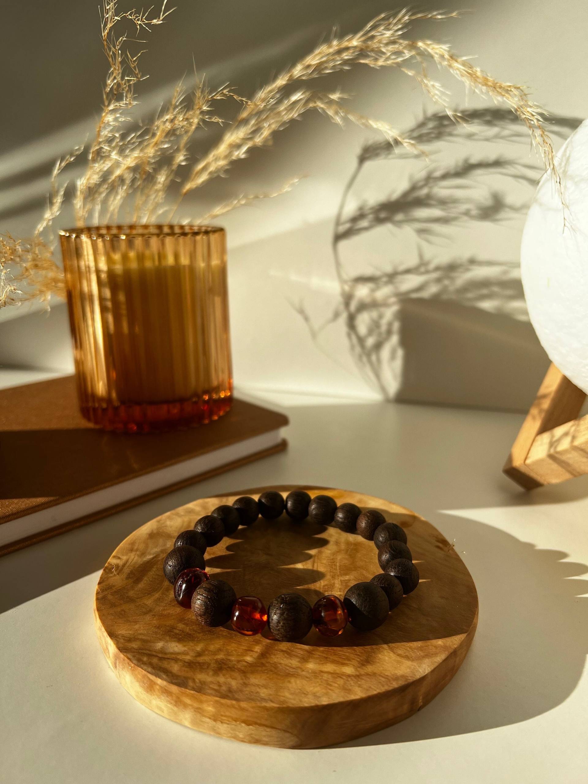 Wickelarmband Aus Uraltem Moor-Eichenholz | Schutz-Armband Für Männer & Frauen Handgemachtes Schmuckstück Einzigartiges Spirituelles Armband Wickelarmband Aus Uraltem Moor-Eichenholz | Schutz-Armband Für Männer & Frauen Handgemachtes Schmuckstück Einzigartiges Spirituelles Armband von balticspells