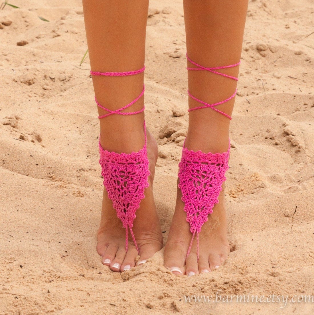 Gehäkelte Fuchsia Barfuß Sandalen, Lace Fußschmuck, Yoga Fußkettchen von barmine
