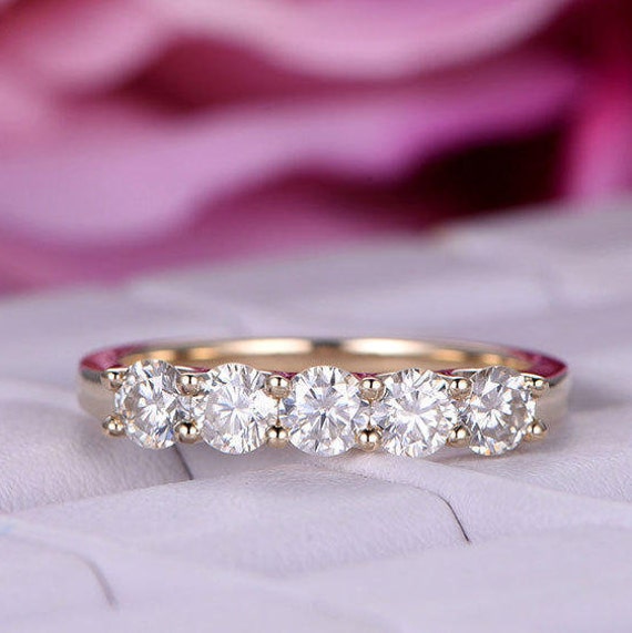 3.5 Mm Moissanit Verlobungsring 14K Rose Gold Fünf-stein-Ehering von bartUSgem