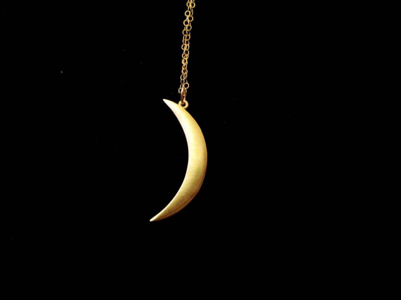 Dies Ist Uns Crescent Moon Halskette Dies Ist Uns Crescent Moon Halskette von basilthecat