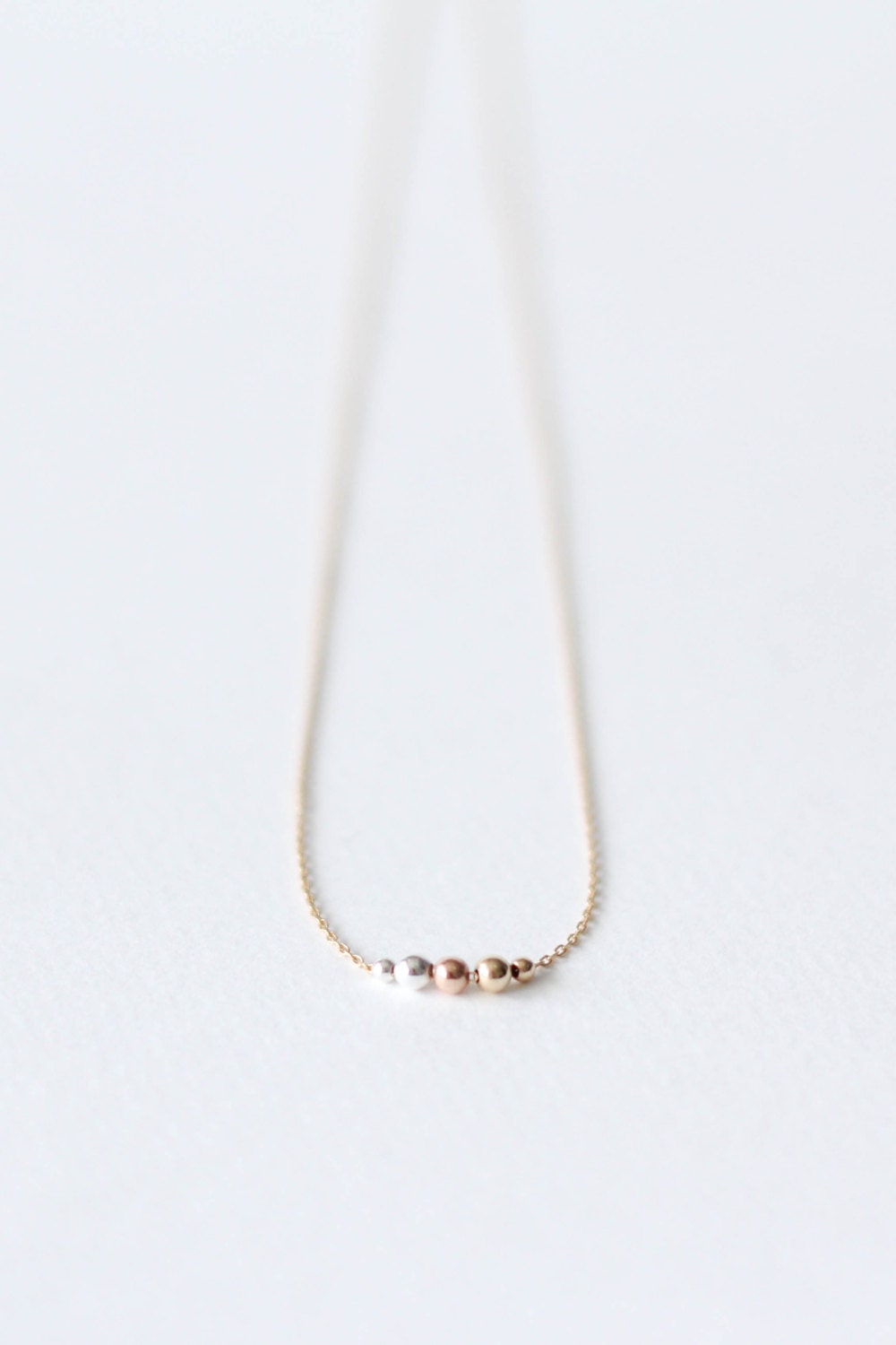 Regenbogen Collier/Gemischte Metall Mit Sterling Silber Und 14 K Gelb Rosa Gold Gefüllte Perlen Regenbogen Collier/Gemischte Metall Mit Sterling Silber Und 14 K Gelb Rosa Gold Gefüllte Perlen von batsumaruxo