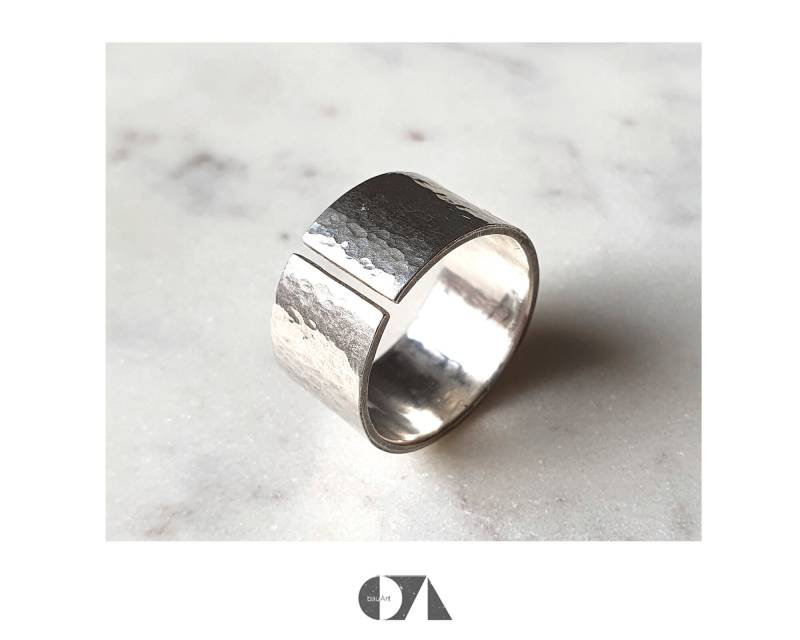 Fingerring, Breiter Offener Bandring, Gehämmert, Hammerschlag, 925 Silber Fingerring, Breiter Offener Bandring, Gehämmert, Hammerschlag, 925 Silber von bauArtShop