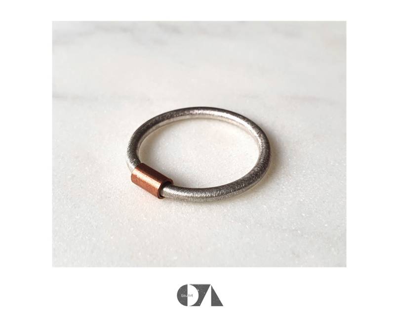 Schlichter Silberring, Stapelring, Massiver Silberring Mit Kupferrohr, Minimalistisch Schlichter Silberring, Stapelring, Massiver Silberring Mit Kupferrohr, Minimalistisch von bauArtShop
