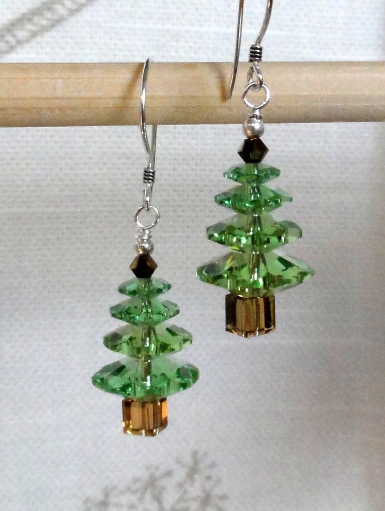 Kristall Weihnachtsbaum Ohrringe - Peridot Grün Weihnachtsbäume Kristall Weihnachtsbaum Ohrringe - Peridot Grün Weihnachtsbäume von baublesbybethann