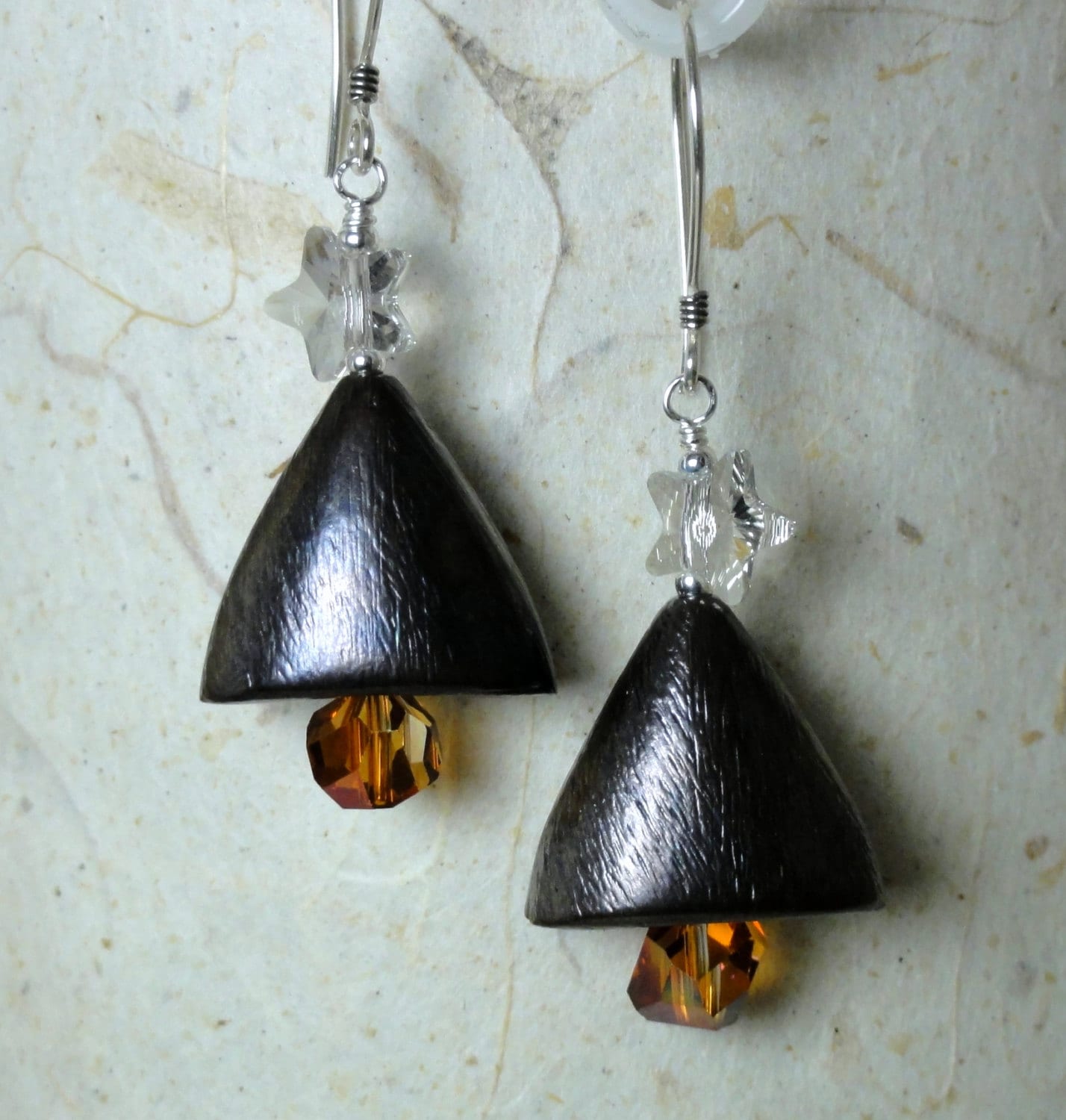 Moderne Tannenbaum Ohrringe - Dunkel Bronze Weihnachtsbaum Moderne Tannenbaum Ohrringe - Dunkel Bronze Weihnachtsbaum von baublesbybethann