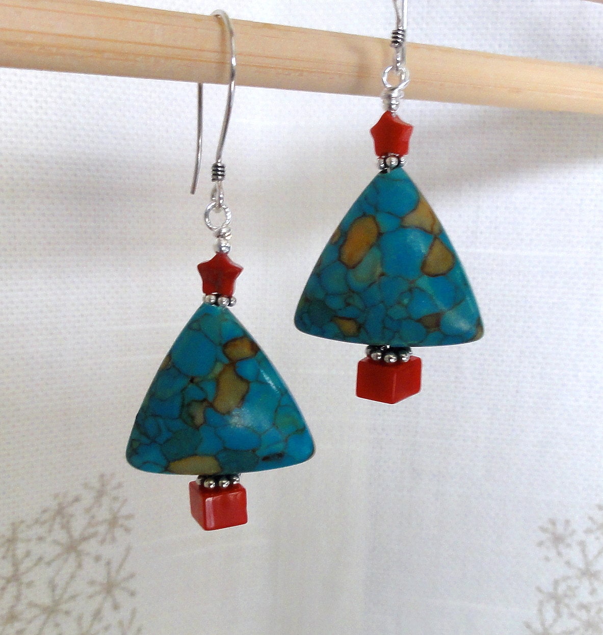 Türkis, Koralle Und Silber Weihnachtsbaum Ohrringe - Türkis Rote Weihnachts Türkis, Koralle Und Silber Weihnachtsbaum Ohrringe - Türkis Rote Weihnachts von baublesbybethann
