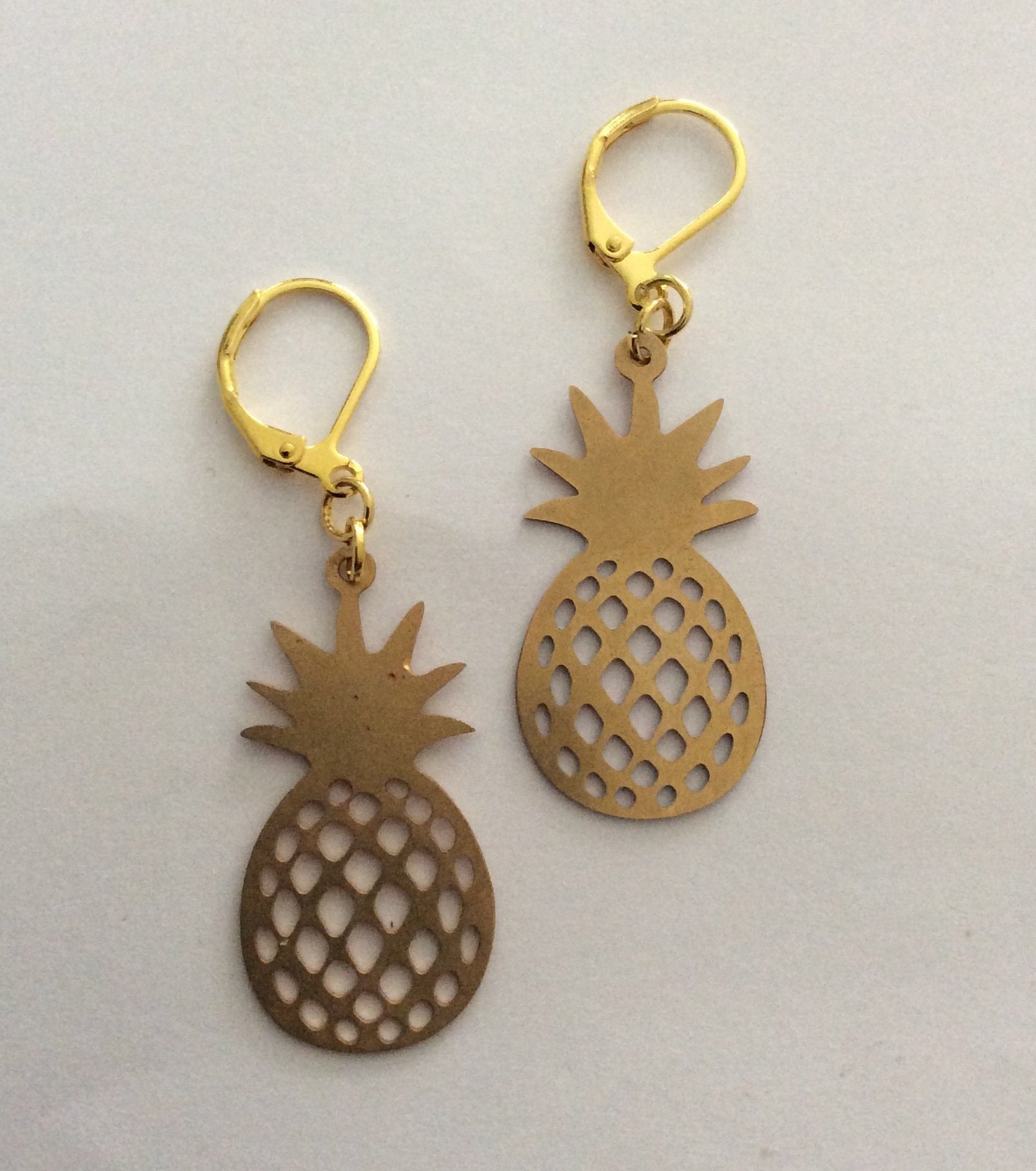 Ananas Frucht Ohrringe Vintage Roh Messing Charme Für Ohrlöcher von bazaarchoices
