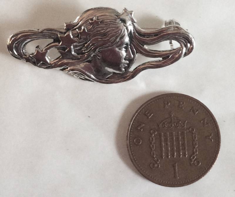 Damenkopf Mit Sterne Brosche/Anstecknadel Jungfrau Im Jugendstil Versilberte Kleinere Ausführung von bazaarchoices