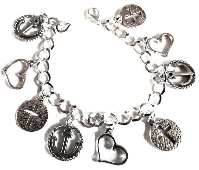 Faith, Hope & Charity Handgemachtes Silberfarbenes Bettelarmband Erhältlich in Den Längen 19-21 cm von bazaarchoices