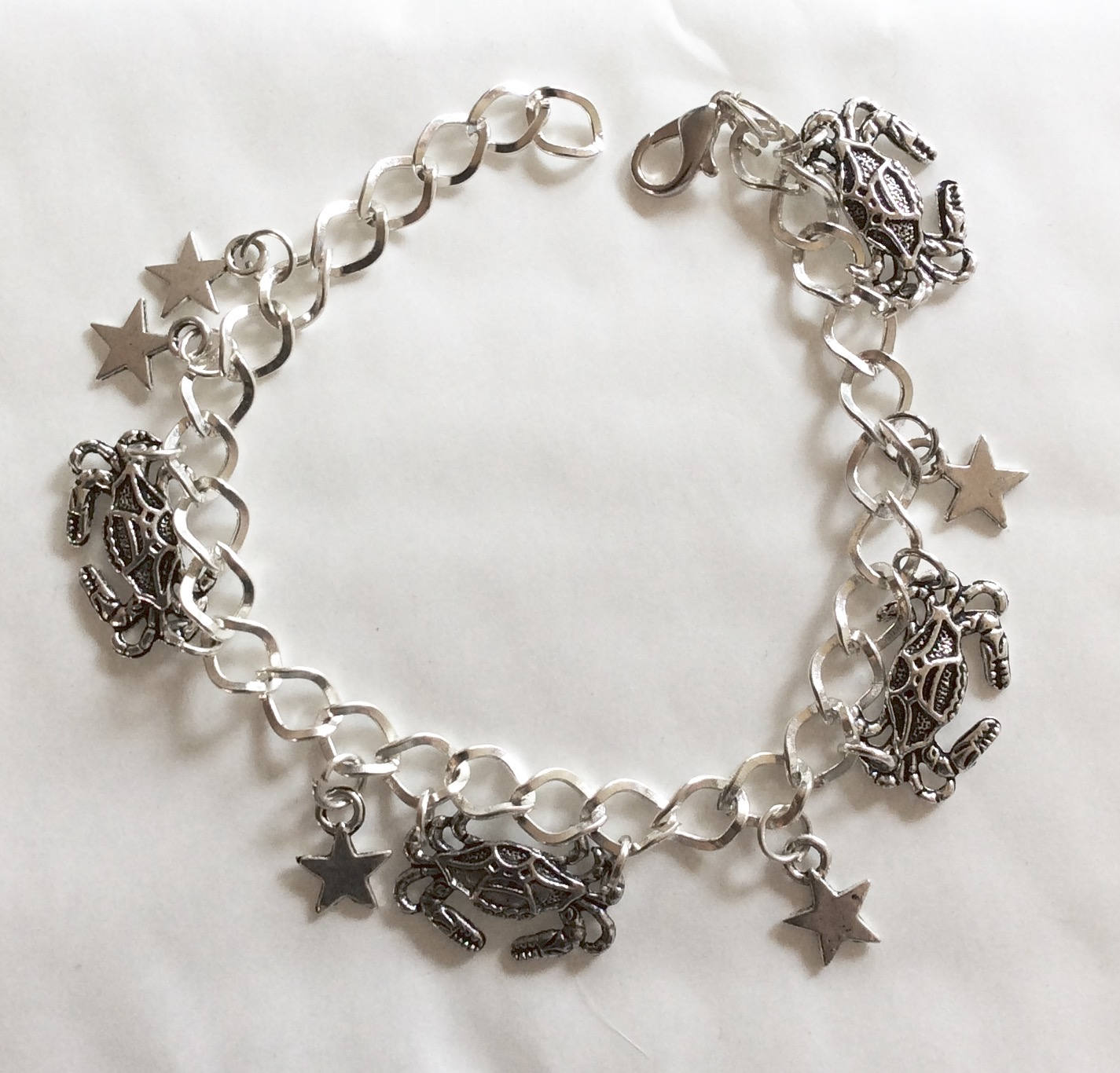 Krebs Horoskop, Sternzeichen Silberfarbenes Bettelarmband Auswahl An Farben Von 19 Bis 21 cm von bazaarchoices