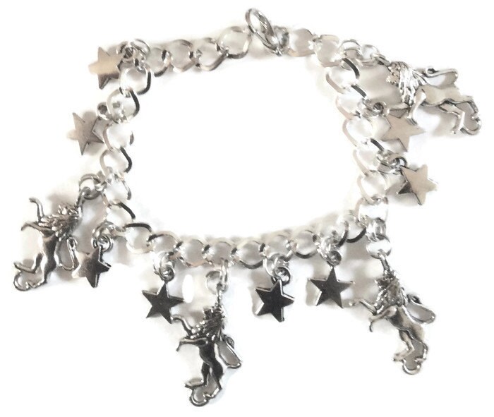 Leo 2 Horoskop, Stern Zeichen Silber Ton Charm Armband Wahl Der Längen Von 19 -21 cm von bazaarchoices