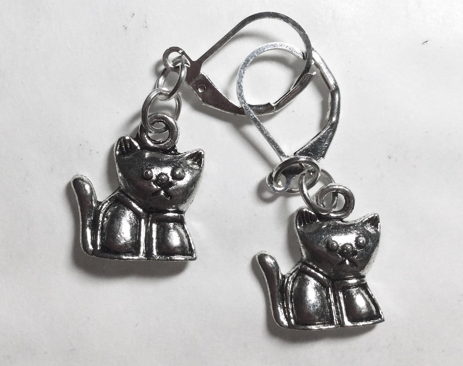 Niedliche Kätzchen Katze Ohrringe Gedenksilberton Handgemacht Für Gepiercte Ohren Nickelfrei Passend Armband von bazaarchoices