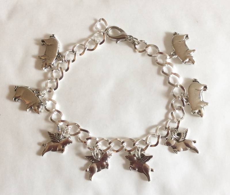 Pigs Might Fly Armband With Wings Silberfarbener Charm-Anhänger Wahl Der Längen 19-21cm Erhältlich Und Passende Ohrringe von bazaarchoices