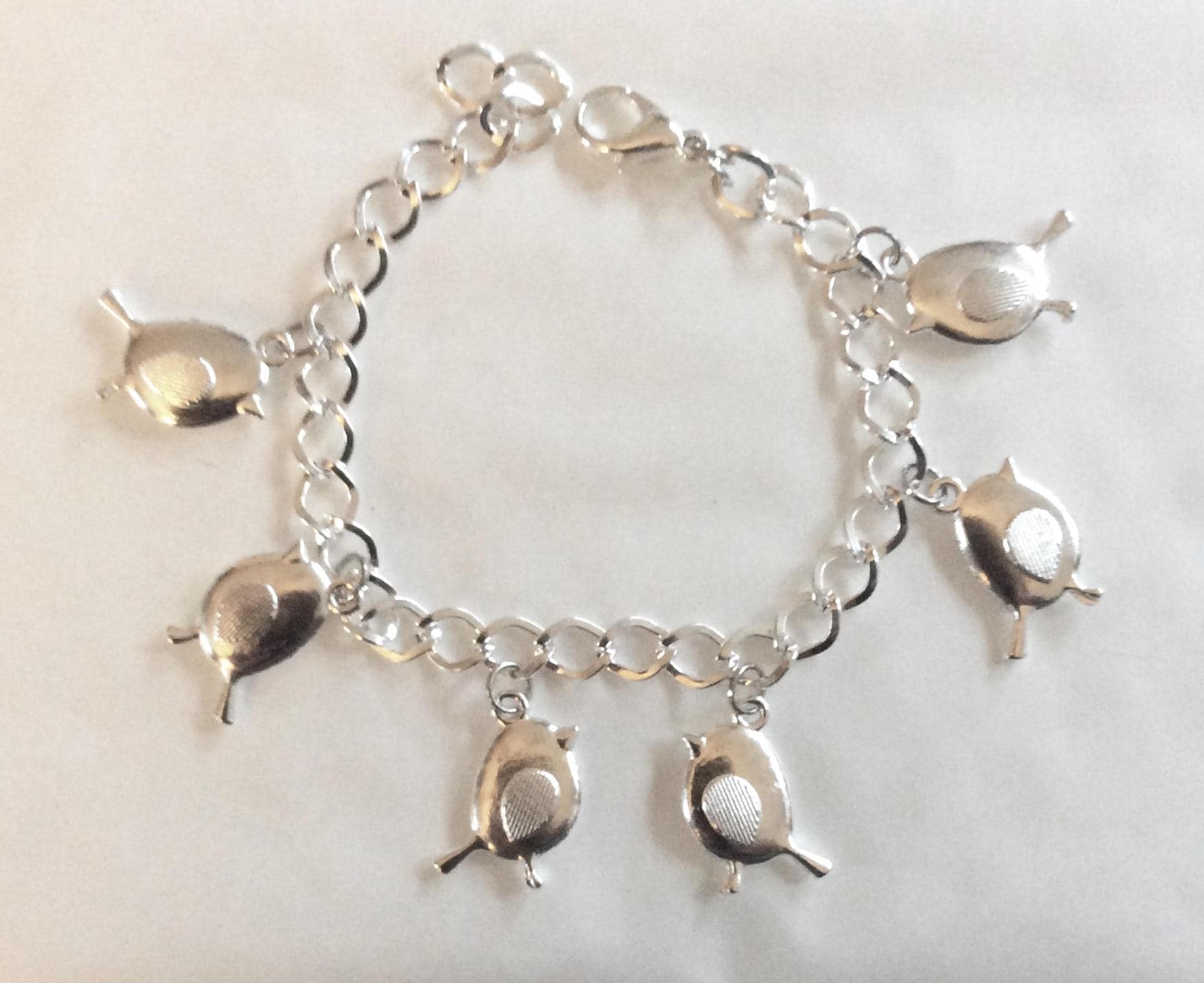 Rotes Rotkehlchen Handgemacht Weihnachten Silber Ton Bettelarmband Wahl Der Längen 18cm /7, 0 "Zu 21 cm von bazaarchoices