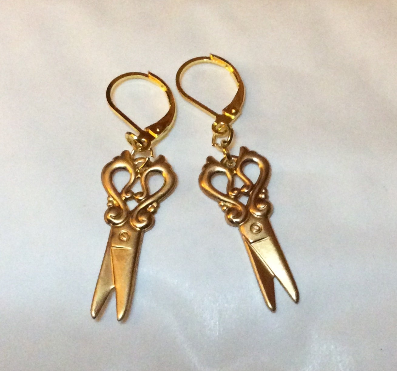 Scheren Ohrringe Sewer ́s Geschenk Charm Messing Gold Ton Quilter Für Durchbohrte Ohren von bazaarchoices