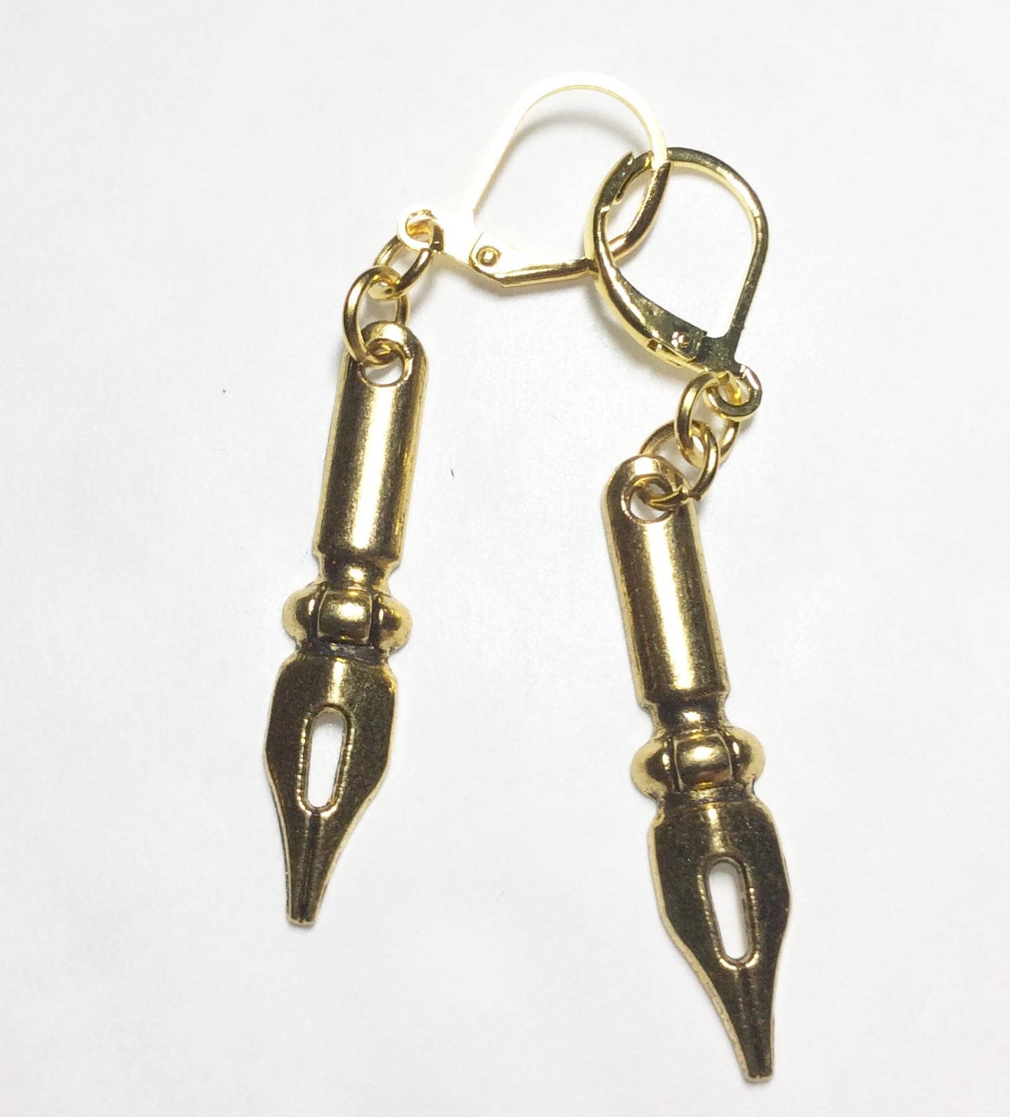 Schreibfeder Ohrringe Gold Ton Charme Für Gepiercte Ohren von bazaarchoices