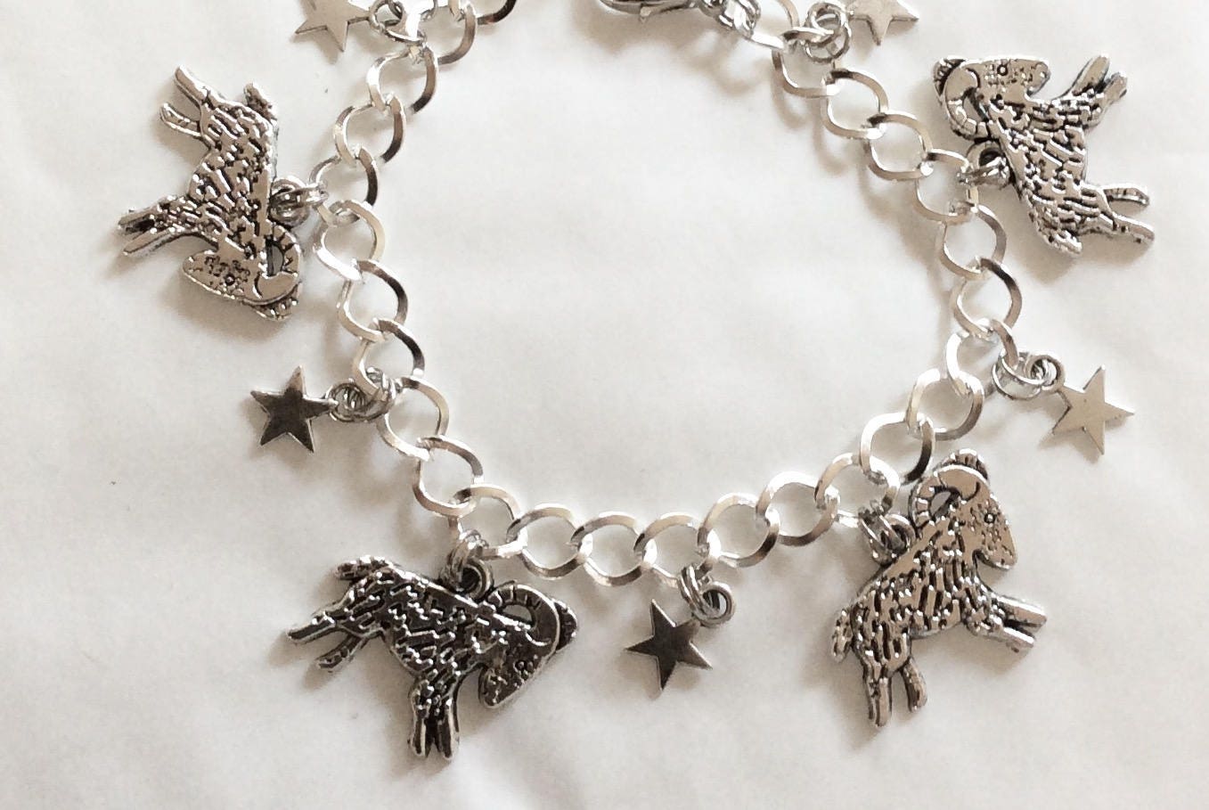 Steinbock Horoskop, Stern Zeichen Ziege Armband Silber Ton Charm Wahl Der Längen Von 19 -21 cm von bazaarchoices