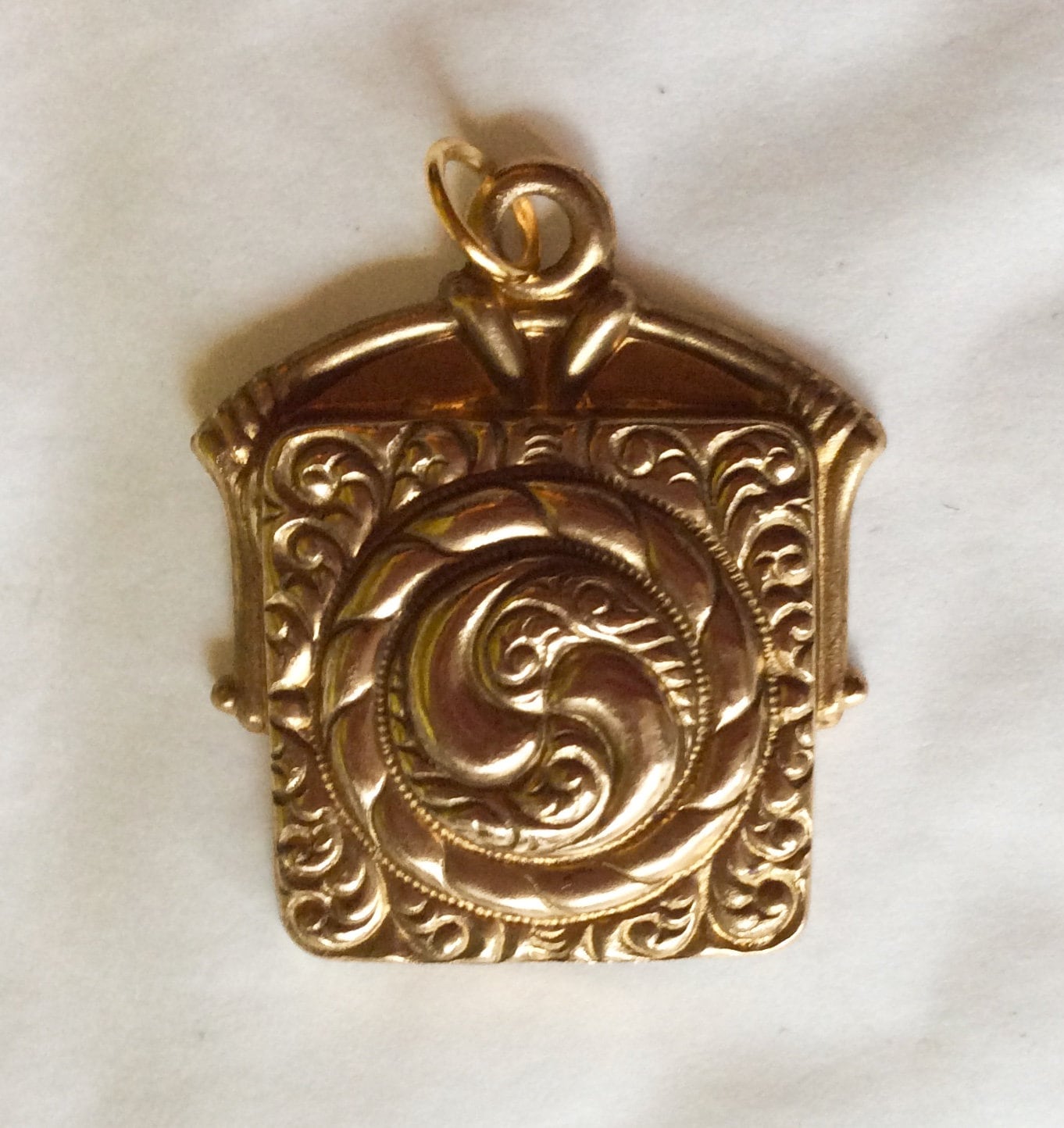 Vintage Taschenuhrenkette Mit Kettenanhänger Aus Messing 1930Er Jahre von bazaarchoices