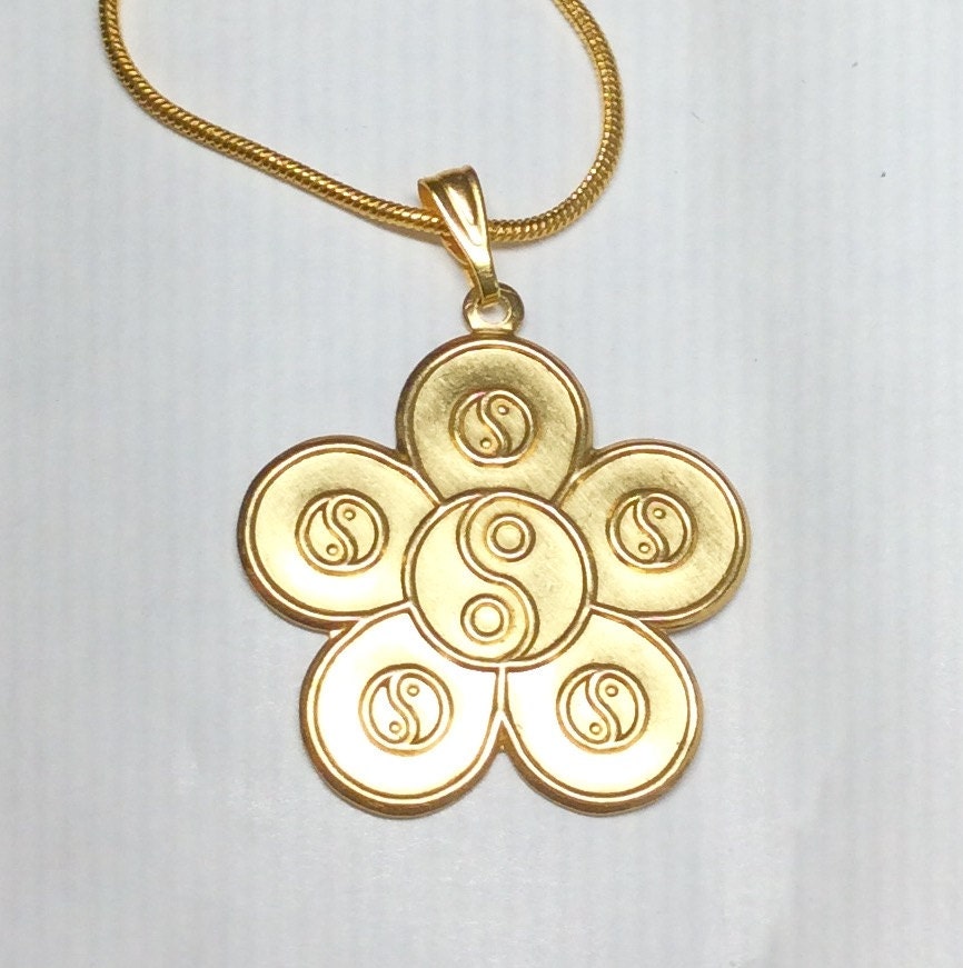 Yin Und Yang Anhänger Halskette Rohmessing Goldfarbene Kette 42cm von bazaarchoices