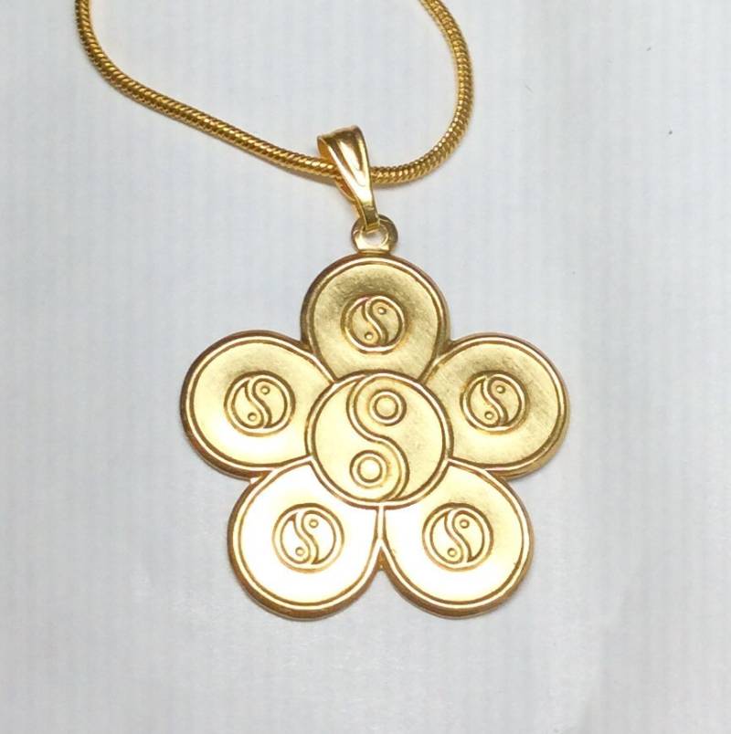 Yin Und Yang Anhänger Halskette Rohmessing Goldfarbene Kette 42cm von bazaarchoices