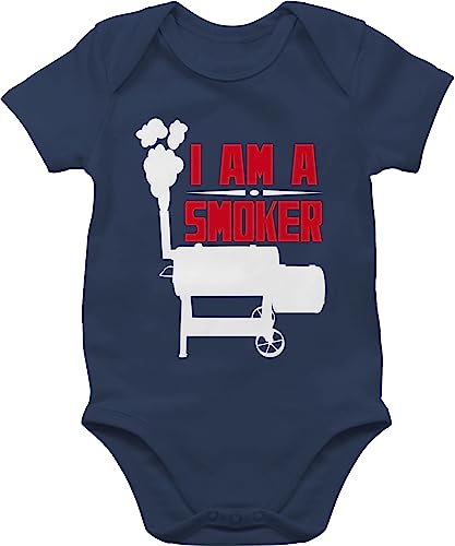 beVintage BZ10 Baby kurzarm Body Strampler - Grillen - I am a smoker - 3/6 Monate - Navy Blau - thema grill von beVintage