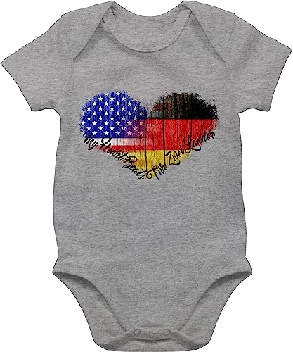 BZ10 Baby kurzarm Body Strampler - Flaggen - Amerika Deutschland USA Germandy - 1/3 Monate - Grau meliert - deutsch amerikanische babysachen mädchen flagge babystrampler freundschaft bodies boddy von beVintage