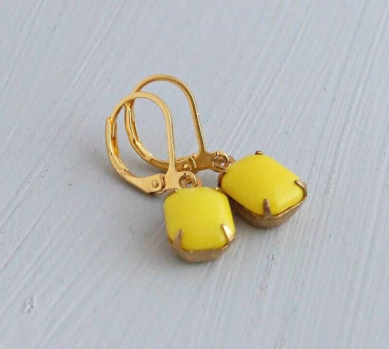 Gelbe Ohrringe.. Gelbe Glasohrringe, Neonohrringe, Bunte Ohrringe, Zitrusohrringe Gelbe Ohrringe.. Gelbe Glasohrringe, Neonohrringe, Bunte Ohrringe, Zitrusohrringe von beadishdelight