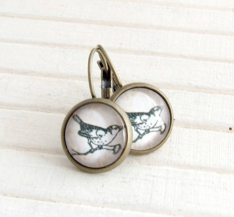 Schwarz Und Weiß Vogel Ohrringe .. Monochrome Ohrringe, Illustration Schwarz Und Weiß Vogel Ohrringe .. Monochrome Ohrringe, Illustration von beadishdelight