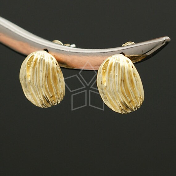 Si-123-Mg/2 Stück - Ohrringe Mit Walnuss-Motiv, Matt Vergoldet Über Messing, 925 Sterling Silber Stecker 10 Mm X 13 von beadsmaker