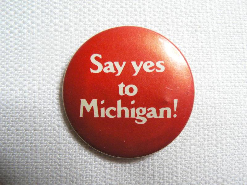 Vintage 80Er Jahre Sagen Ja Nach Michigan Rot Und Weiß Pin/Knopf Abzeichen von beatbopboom