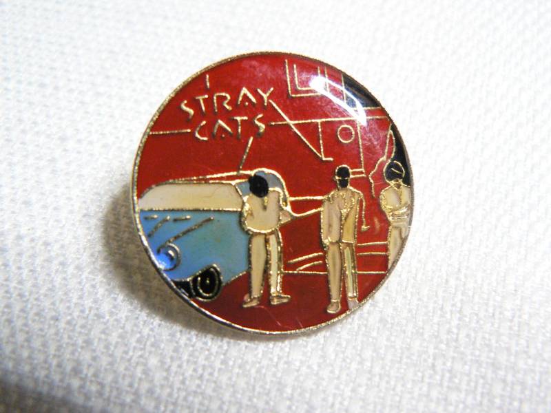 Vintage 80Er Jahre Stray Katzen - Gebaut Für Speed Album | 1982 Emaille Pin/Button Abzeichen von beatbopboom