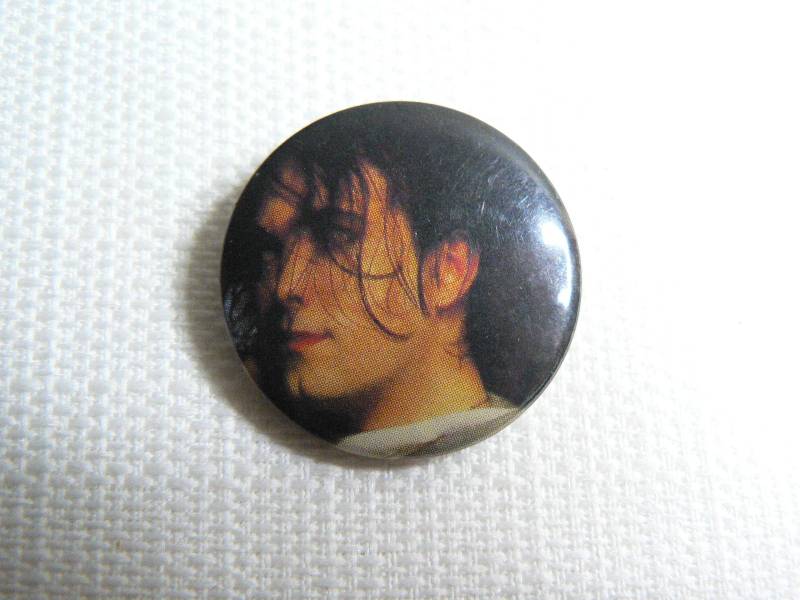 Vintage 80S - The Cure Robert Smith Vorderansicht Anstecknadel/Button/Anstecker von beatbopboom