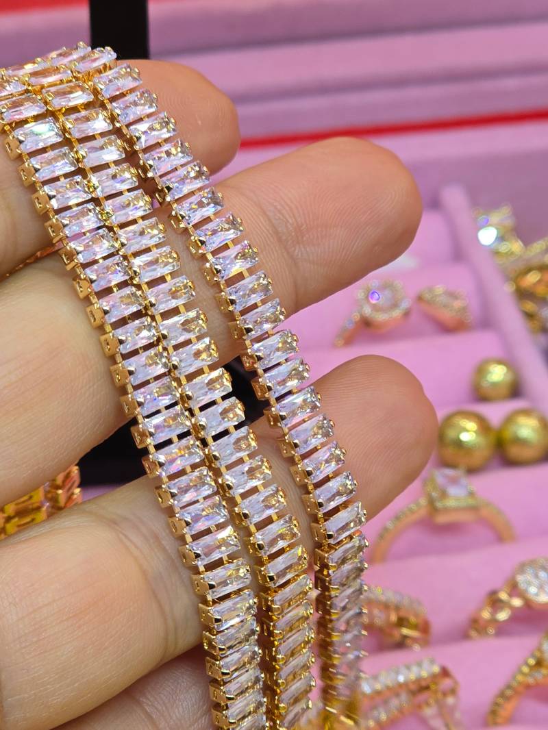 Baguette Tennis Bracelet, Gold Bracelet, Cubic Zirconia Bracelet, Dainty Bracelet, Diamond Bracelet, Gift For Her, Gift Mom von beautyway073