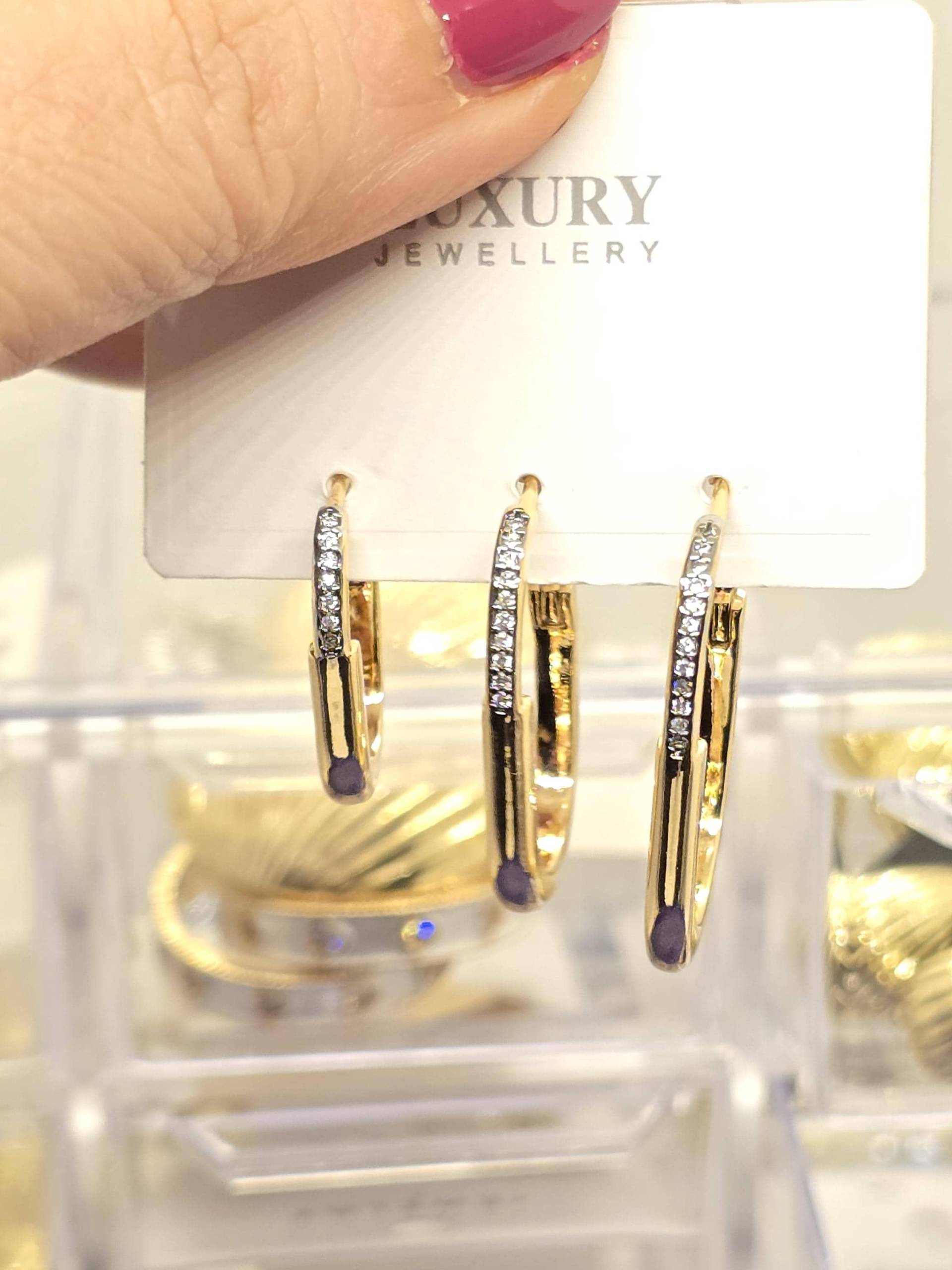 Diamond Hoop Earring.diamond Huggies.14K Solid Gold Huggie Earrings.tiny Earrings.10mm Earring.last Minute Gift Diamond Hoop Earring.diamond Huggies.14K Solid Gold Huggie Earrings.tiny Earrings.10mm Earring.last Minute Gift von beautyway073