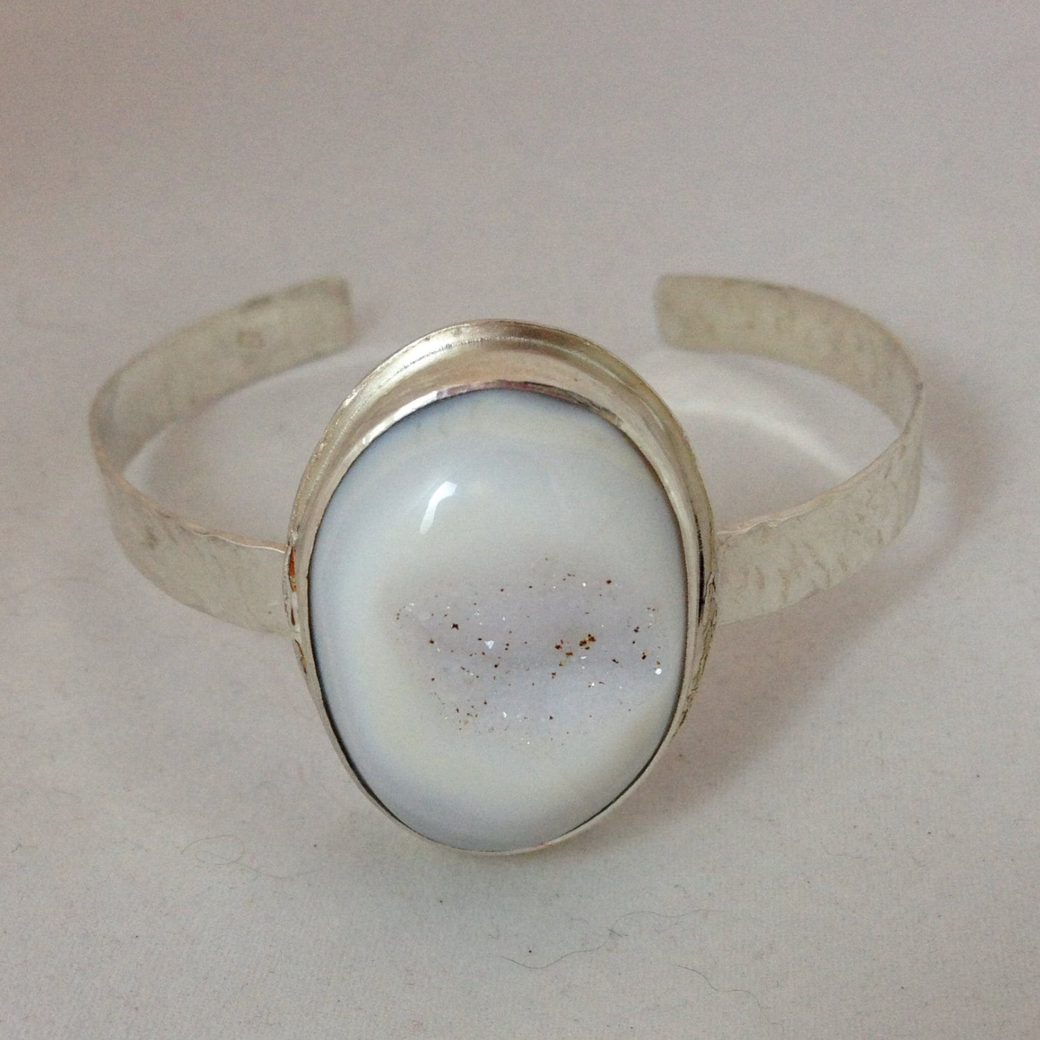 Quarz Druzy Und Sterling Silber Manschette Armband Quarz Druzy Und Sterling Silber Manschette Armband von bebrio