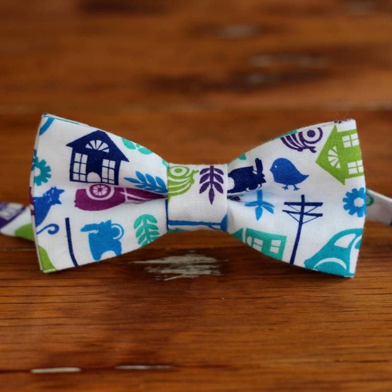 Herren Fliege - City Motiv Für Männer Und Teenager Weiße Baumwollkrawatten Mit Blau, Grün Lila von becauseimme