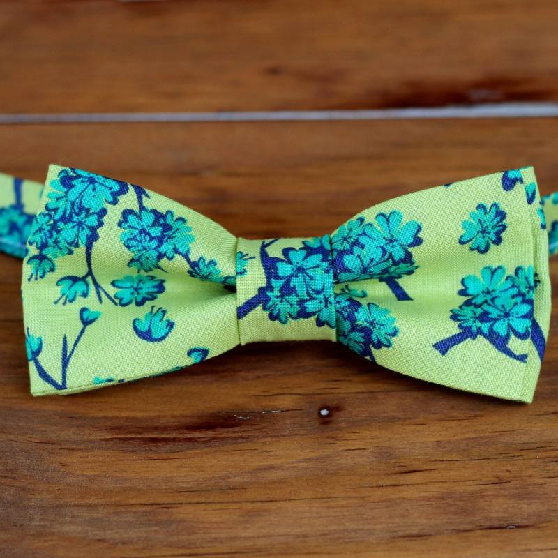 Herren Floral Grün Fliege - Männer Blau Blumen Für Und Teen Jungen Hochzeit Partei Herren Floral Grün Fliege - Männer Blau Blumen Für Und Teen Jungen Hochzeit Partei von becauseimme