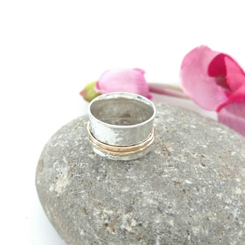 14 K Gold Fill Und Sterling Silber Meditation Spinner Band Mit Zwei Drehringen 14 K Gold Fill Und Sterling Silber Meditation Spinner Band Mit Zwei Drehringen von beccasblues