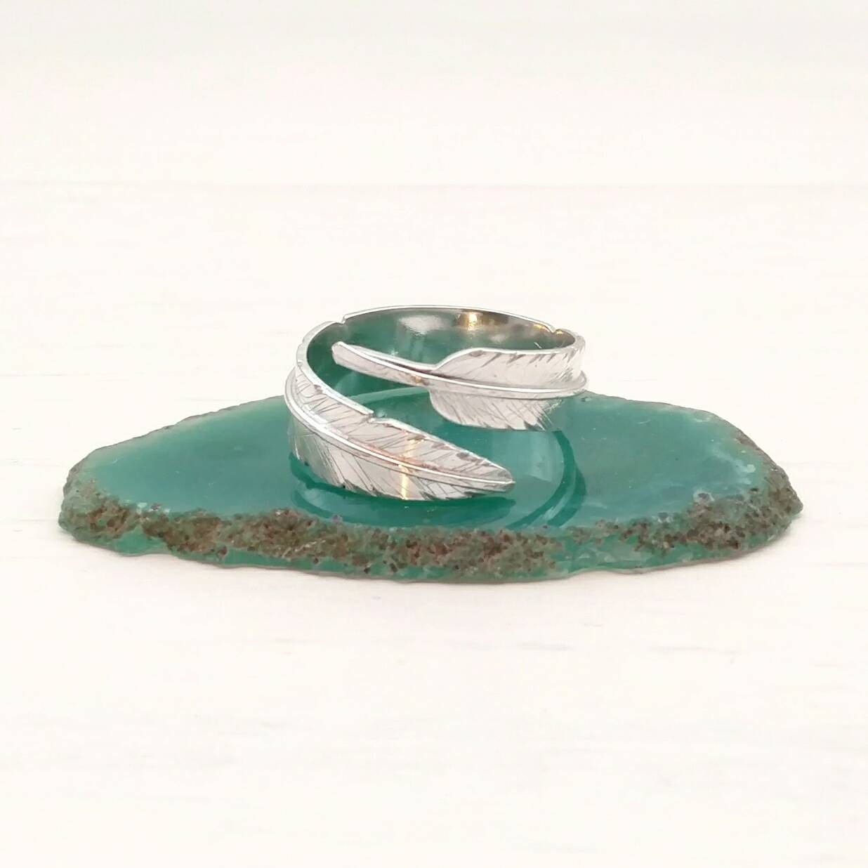 Verstellbarer Federring, Sterlingsilber, Handgefertigte Handwerkerband, Birds Of A Feather, Wickelring, Geschenk Zum Valentinstag Für Sie Verstellbarer Federring, Sterlingsilber, Handgefertigte Handwerkerband, Birds Of A Feather, Wickelring, Geschenk Zum Valentinstag Für Sie von beccasblues