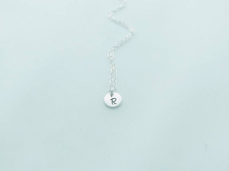 sterling Silber Initial Halskette, Personalisierte Monogramm Individuelle Layering Halskette Für Sie, Hand Gestempelt Geschenk Valentinstag D sterling Silber Initial Halskette, Personalisierte Monogramm Individuelle Layering Halskette Für Sie, Hand Gestempelt Geschenk Valentinstag D von beccasblues